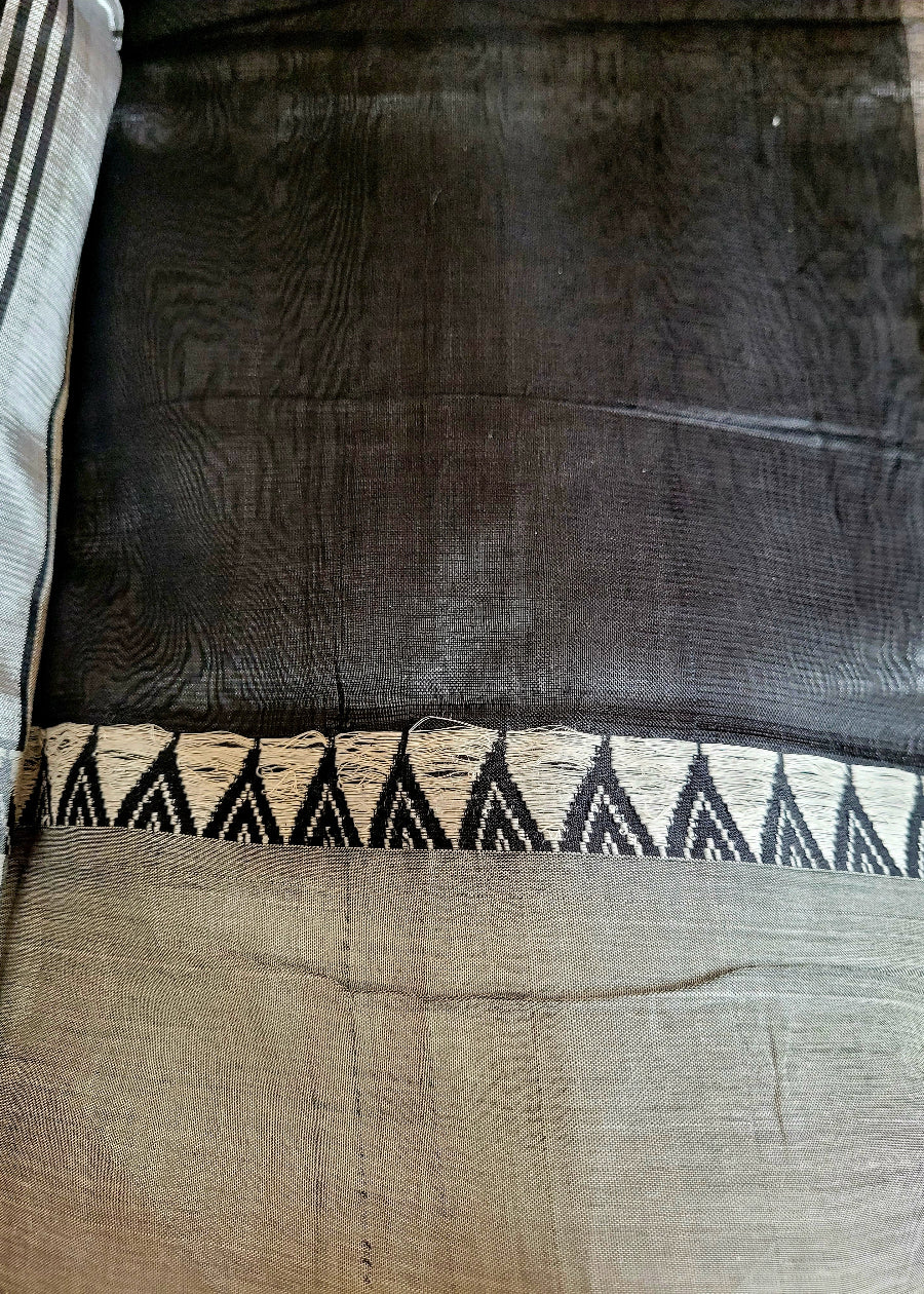 Grey And Offwhite Mangalgri Pure Silk Saree- AP