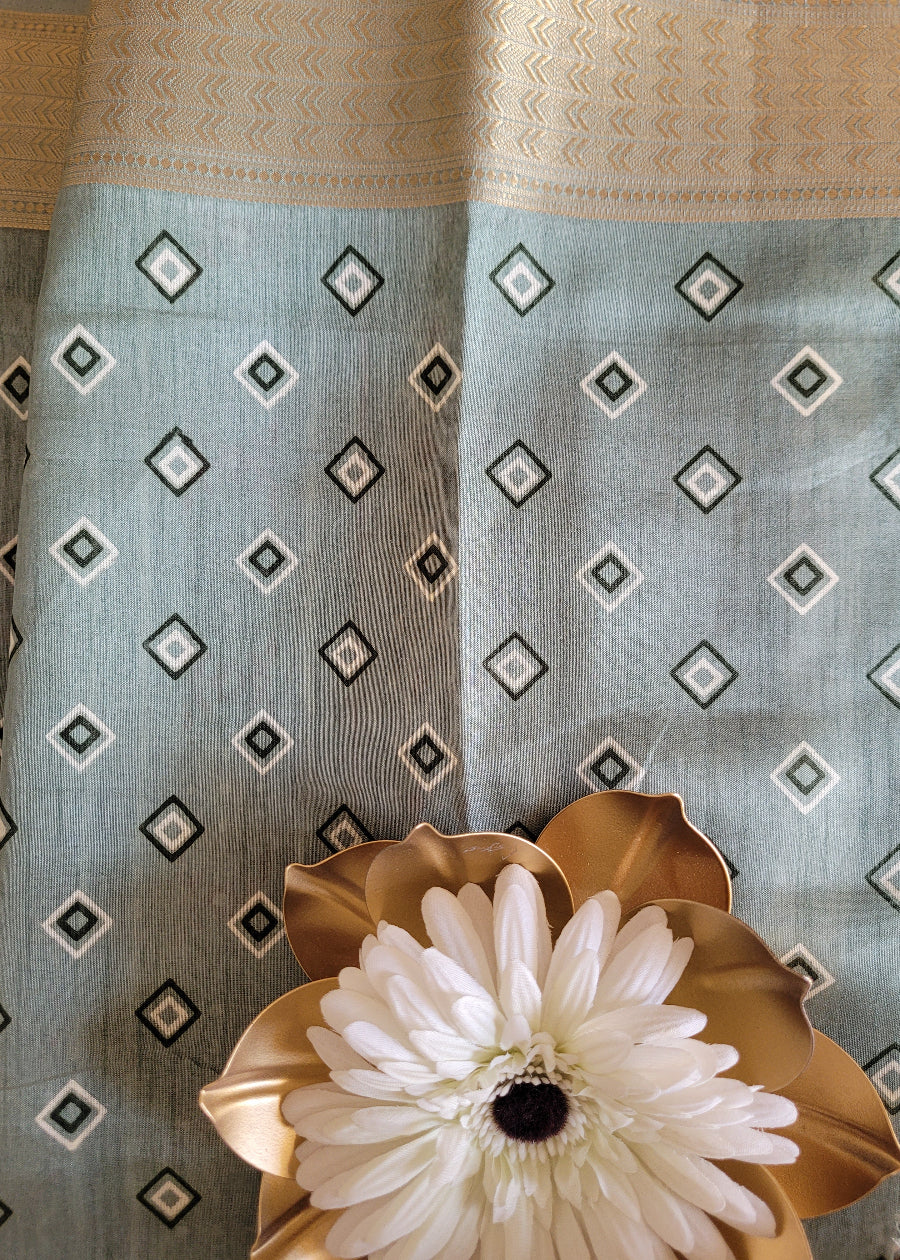 Casual wear saree - Beige and Grey Floral