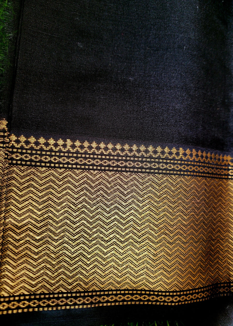 Jet Black Pure Maheshwari Silk Cotton Saree- MP
