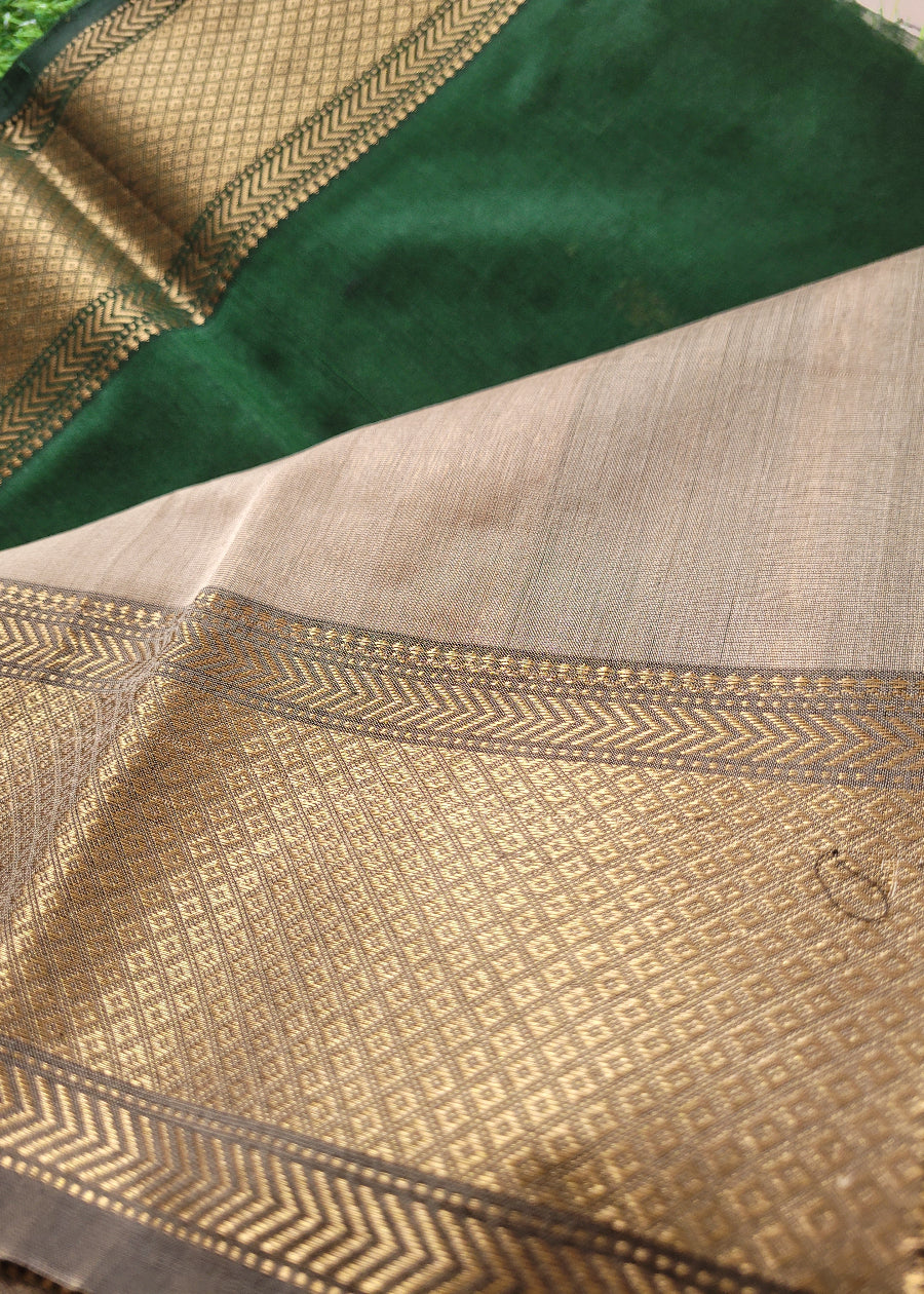 Bottle Green And Beige Pure Maheshwari Silk Cotton Saree- MP