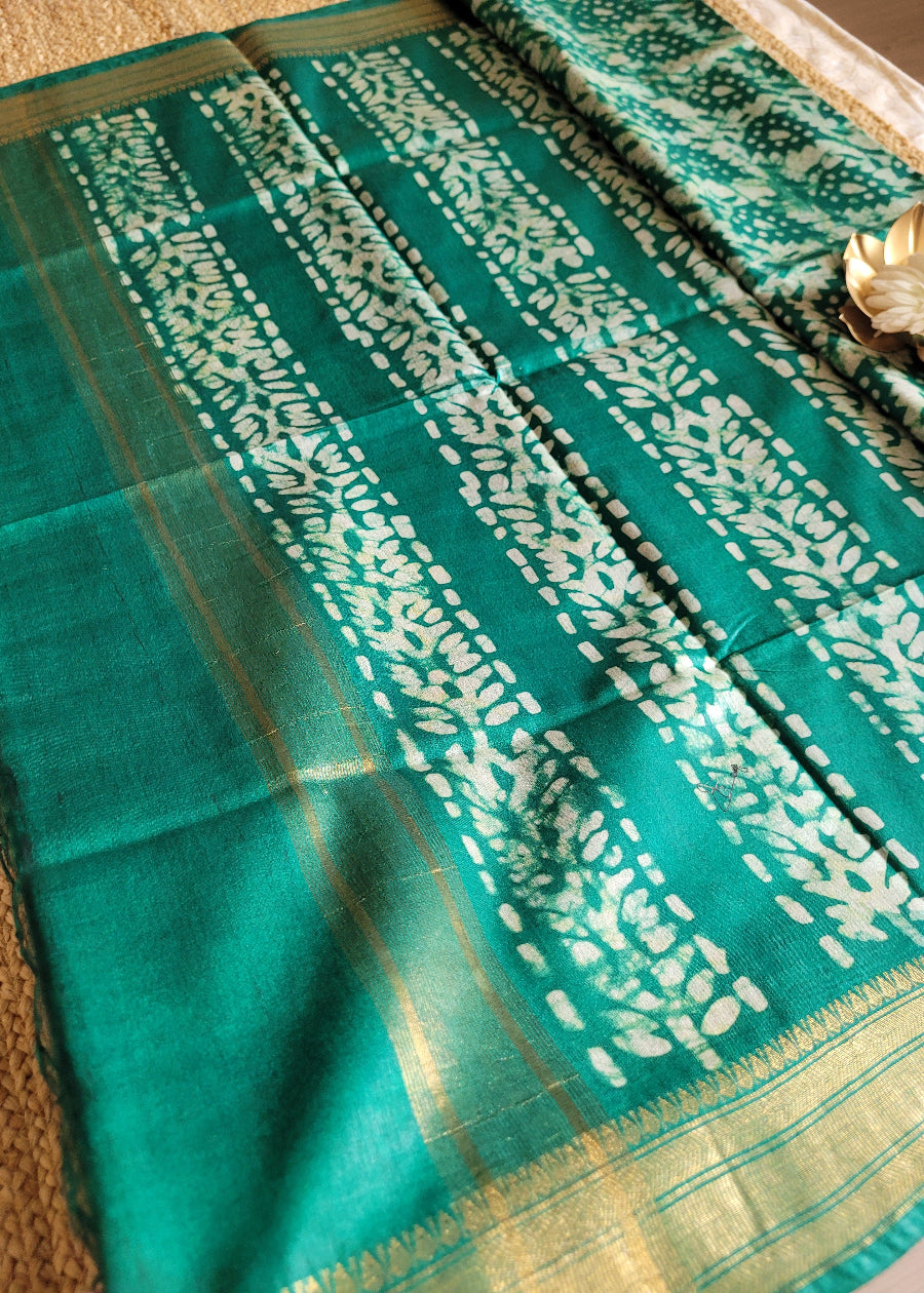 Rama green Jute cotton Saree In Batik Prints- Bengal