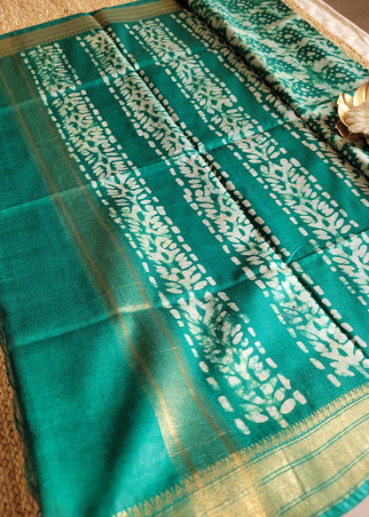 Rama green Jute cotton Saree In Batik Prints- Bengal