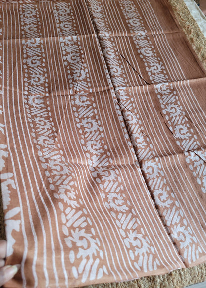 Light Chocolate Jute cotton Saree In Batik Print- Bengal