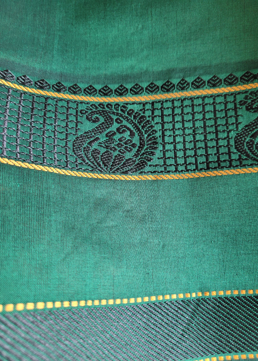 Red And Green SIlk Cotton Saree With Thread Work- TN