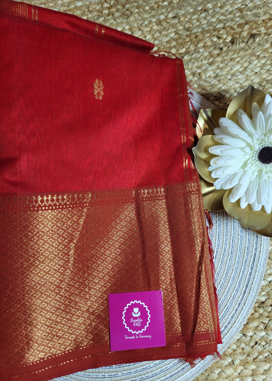 Chilli Red Maheshwari Silk Cotton Saree- Madhya Pradesh
