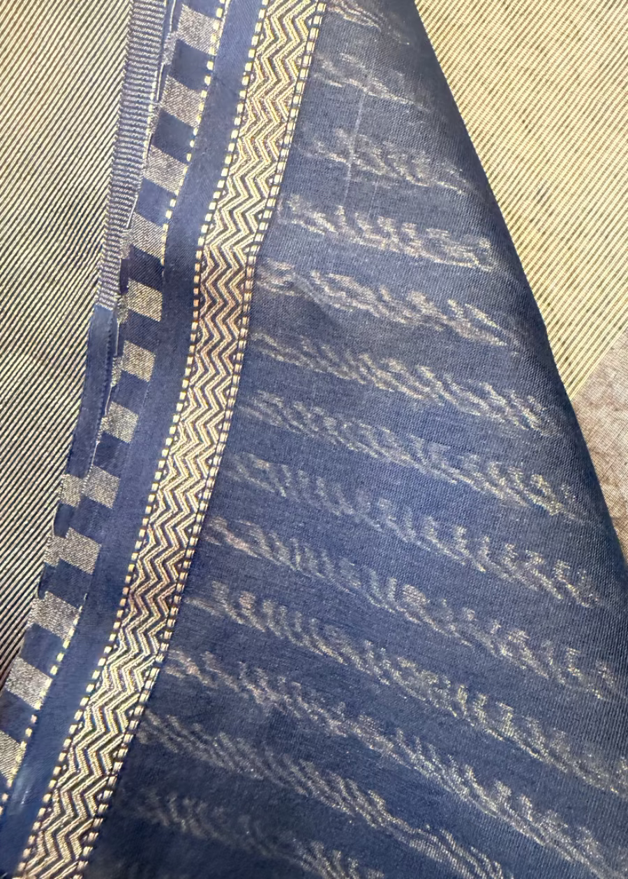 Black and Golden Maheshwari Silk Saree - MP