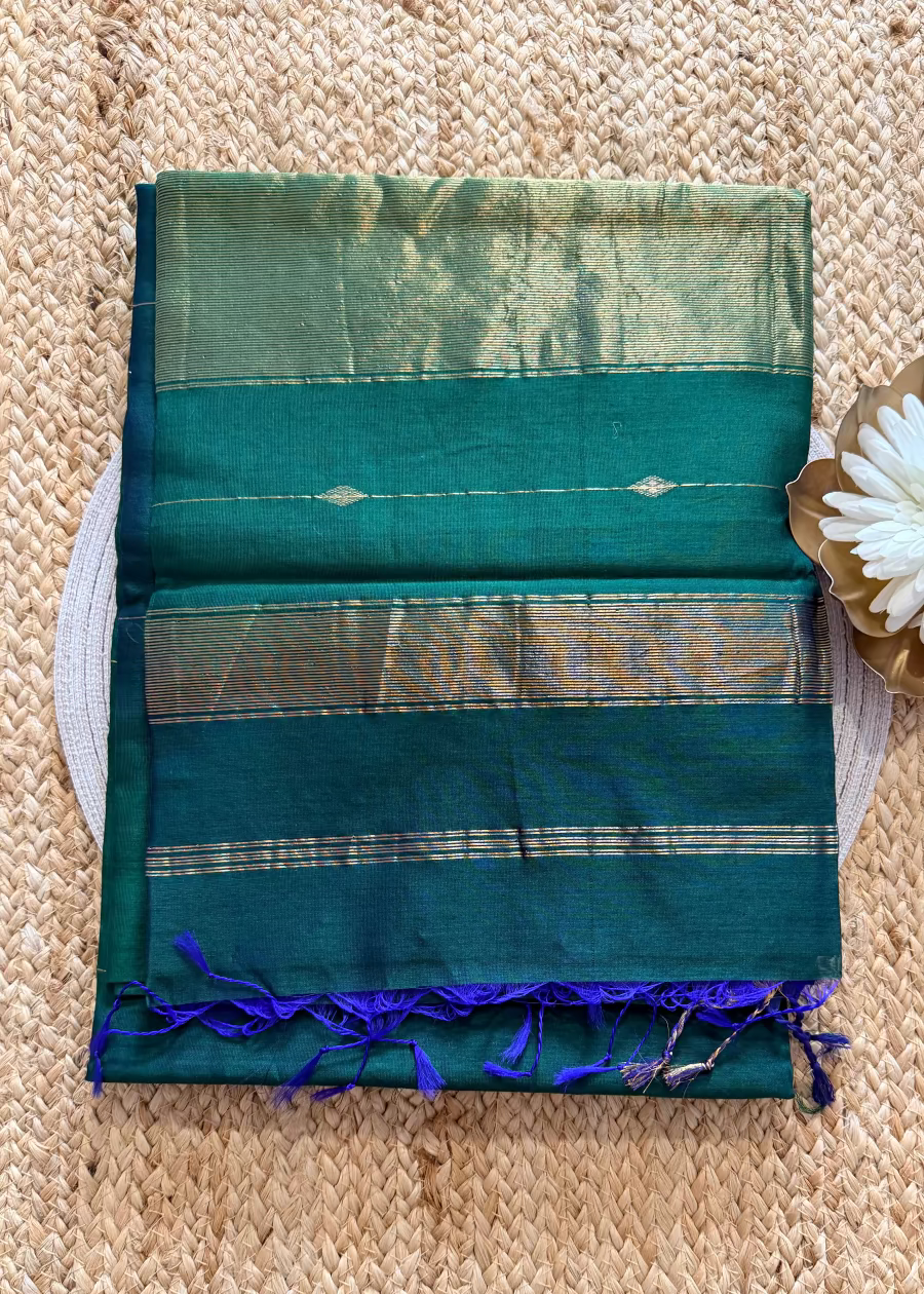 Dual Toned Peacock Green Maheshwari Silk Saree - MP