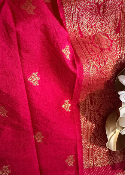 Reddish Pink  Semi Georgette Silk - Banaras